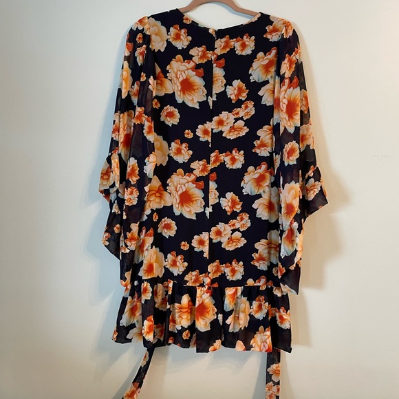 🎈SOLD Betsey Johnson Navy Floral Tie Waist Dress - Picture 4 of 11